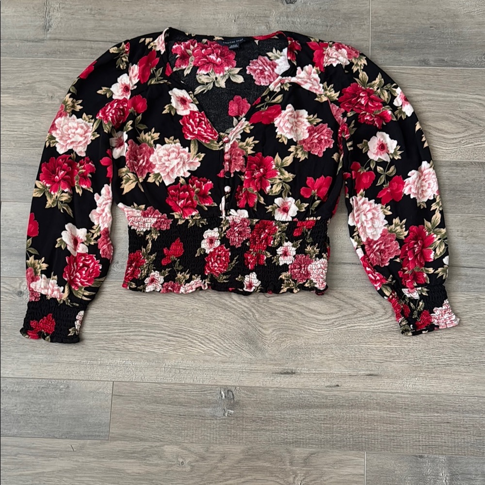 🛍️bundle5itemsfor$15🛍️American Eagle Outfitters floral top